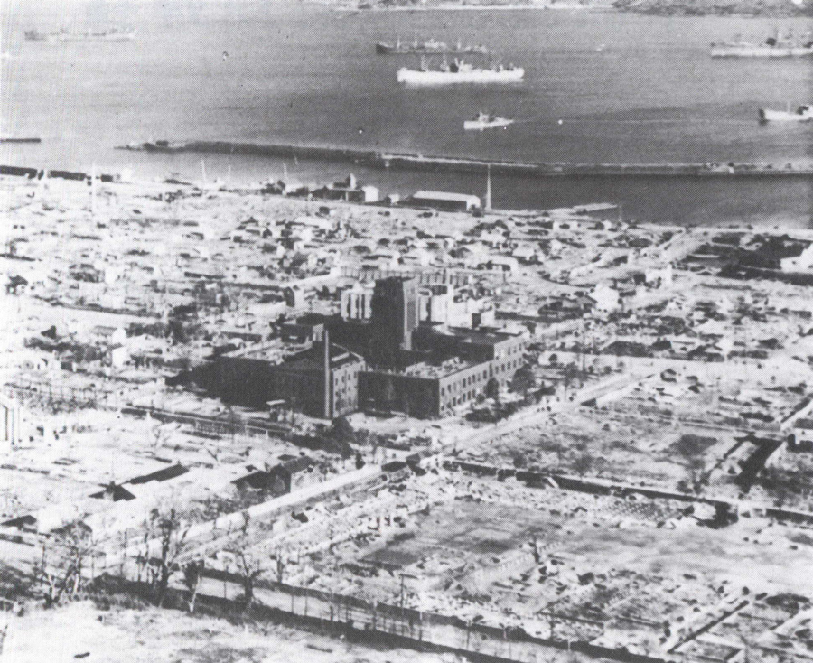 戦災直後の鹿児島市街地（昭和20年）（撮影：平岡正三郎氏）